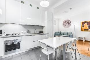 Fara apt - Centro - 8 posti - wifi Vacation rental in Milan