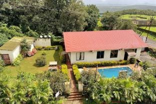 Mount N Mist 5BHK - Private Pool and Lawn Vacation rental in Maharashtra