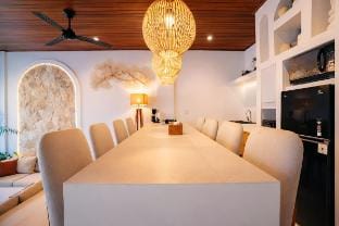 Layth: Modern 4BR Villa w/ Sunken Seating, Canggu Vacation rental in North Kuta