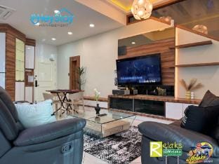 Atlantis 18Pax Luxury Penthouse Seaview  Karaoke Vacation rental in Malacca