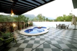The Nivaas At Berhin's - Luxury Farm With Pool Vacation rental in Rajasthan