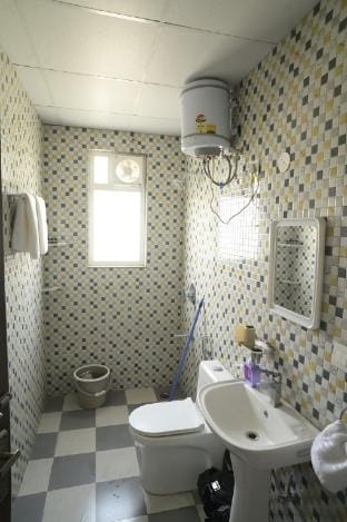 Velvet Keys | Spacious 2BHK in Model Town. Vacation rental in Jaipur