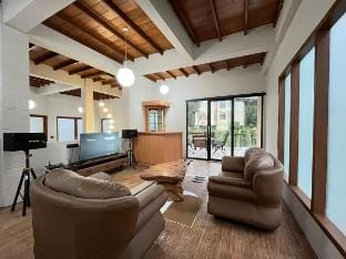 Alina Villa 6 bedrooms with private pool Vacation rental in Parongpong