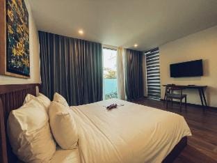 Front sea villa private pool by Lee & Villa Vacation rental in Nha Trang