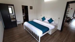 Raanwara - Lovely 2 BR farmhouse on 1/2 acre land Vacation rental in Maharashtra