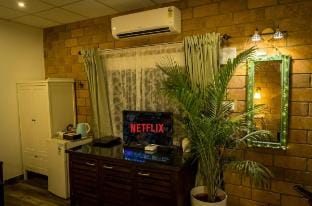 Boutique Farmstay with AC, WiFi & outdoor kitchen! Farm Stay in Mangaluru