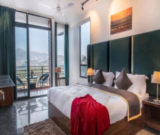 The Black Pearl Hillcrest Vacation rental in Himachal Pradesh