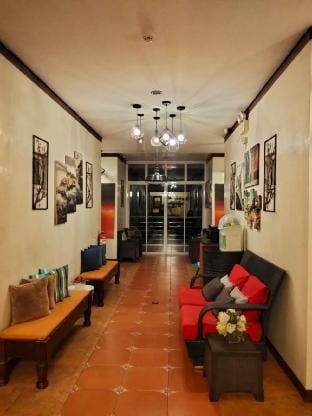 Ortigas City Center Apartments Hotel in Mandaluyong