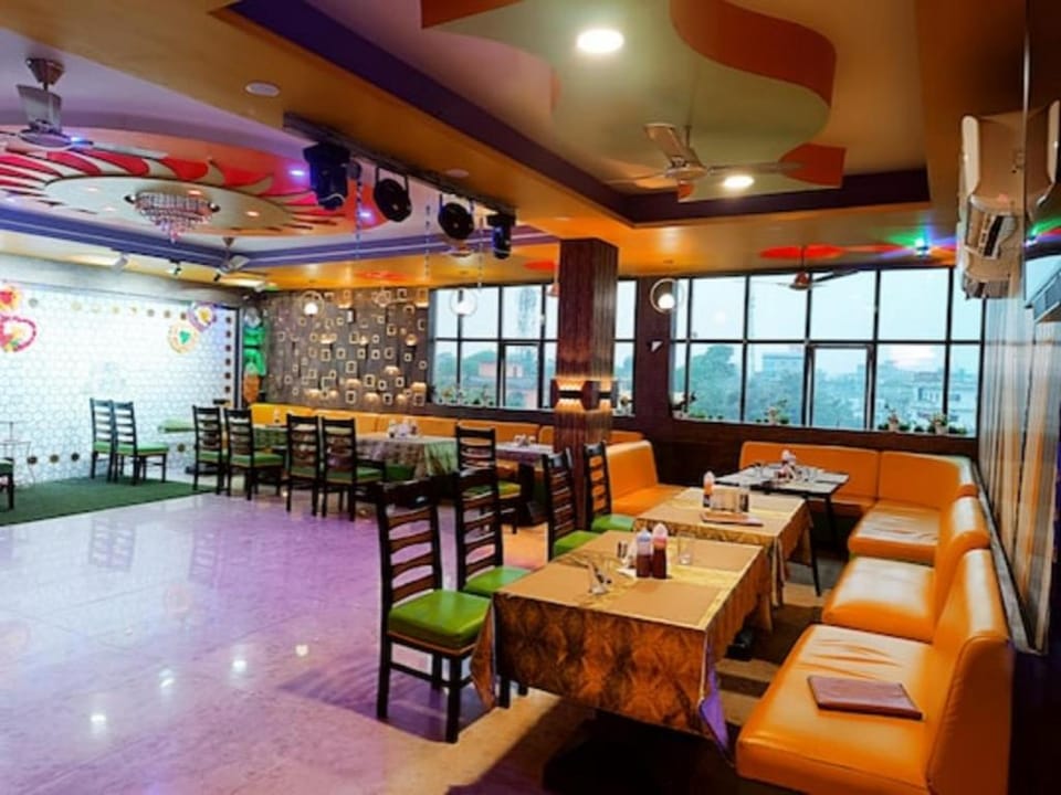 Hotel R R Grand Bihar Hotel in West Bengal