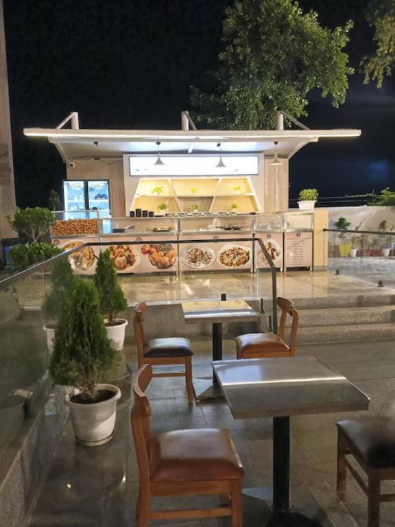 New Naresh Sweets Restaurant and Hotel Raibareilly Hotel in Uttar Pradesh