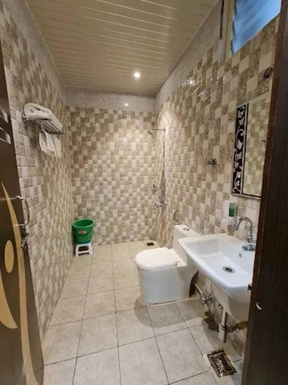 Hotel Om Shivay Raebareilly Uttar Pradesh Hotel in Uttar Pradesh