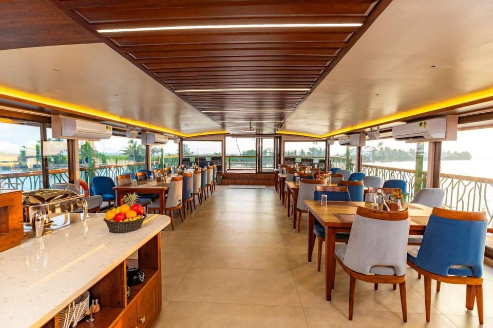 Riverine Kadavil House Boat Hotel in Alappuzha