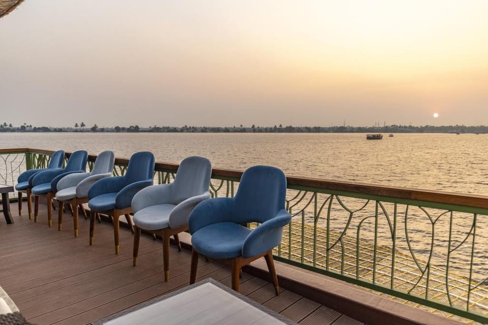 Riverine Kadavil House Boat Hotel in Alappuzha