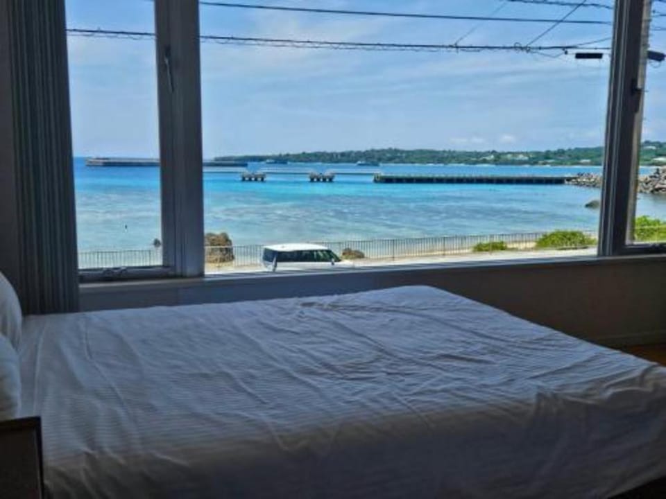 ホテル 美らビーチ Hotel in Okinawa Prefecture