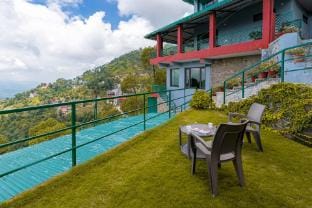 StayVista at 6 Rooms @ Cecil Cottages Villa in Himachal Pradesh