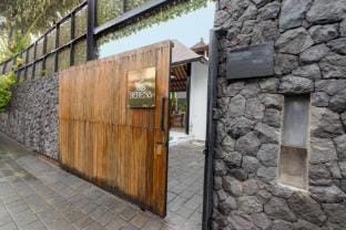 Villa Serena Berawa, Canggu Villa in North Kuta