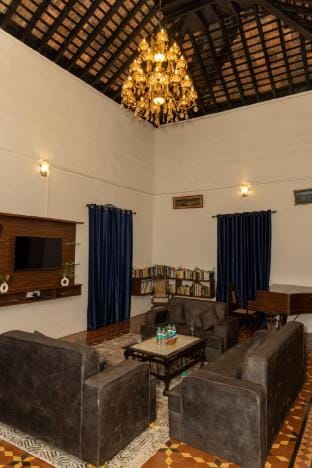 4 Bhk portuguese villa with pool Villa in Calangute