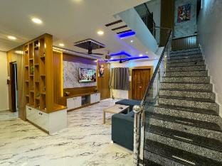 Zythum |Jacuzzi |Roof Top |Movie Room by Homeyhuts Villa in Telangana