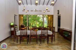 Mount Lily Mirissa Villa in Kamburugamuwa