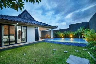 Dancing Leaf Villa Yogyakarta Villa in Special Region of Yogyakarta