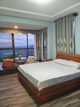 Serene Crest Villa -Private Pool & Peaceful Escape Villa in Angeles