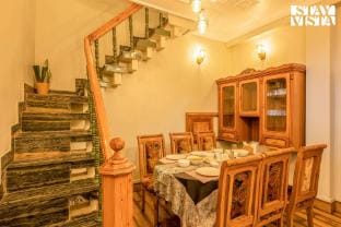 StayVista at 4 Rooms@Villa 360 Villa in Uttarakhand