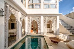 Mediterranean Andalusian 3BR Villa, heart of Ulu Villa in Bali