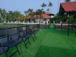River Whisper Villa Villa in Kochi