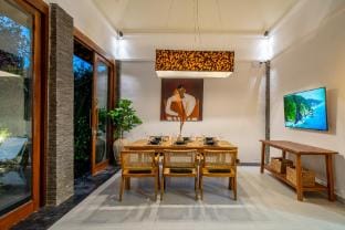 Mimosa - 2 BDR Villa w Private Pool Close to Beach Villa in Kuta