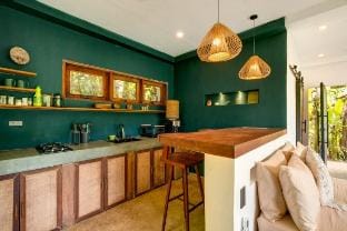 The River Hideaway · Generator, Rooftop, Starlink Villa in General Luna