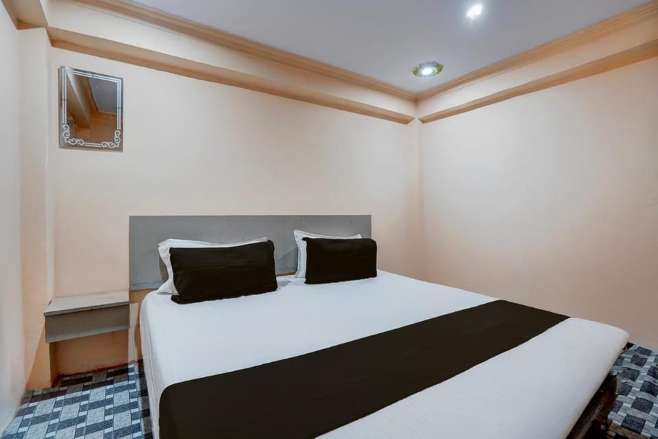 SPOT ON Amrita Hotel And Restaurant Hotel in Uttar Pradesh
