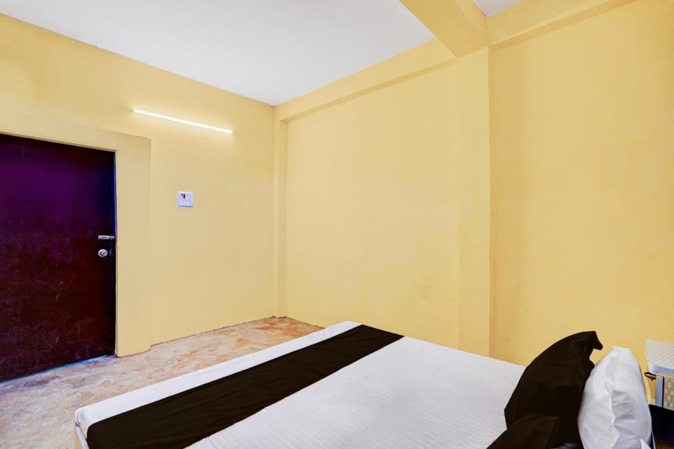 SPOT ON Yatri Niwas Guest House Hotel in Uttar Pradesh