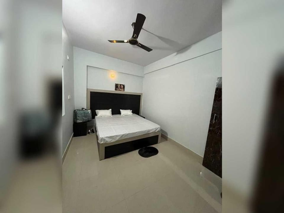 SPOT ON Hotel Royal Hotel in India