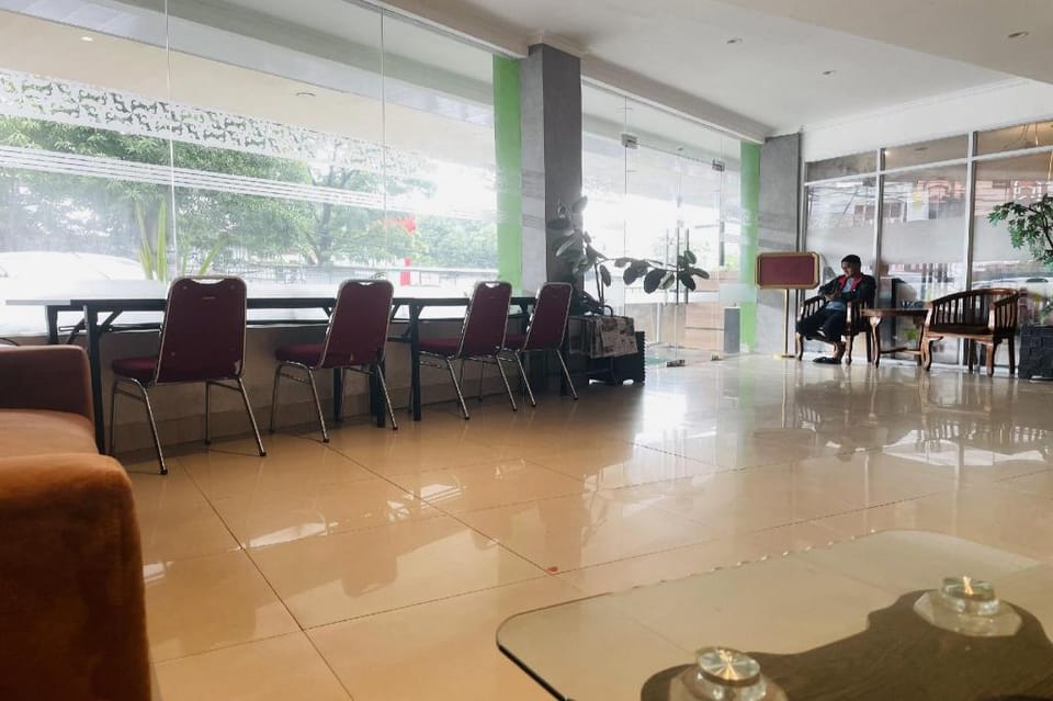 Hotel O near Mall Panakukkang formerly Al-Badar Hotel Syariah Hotel in Indonesia