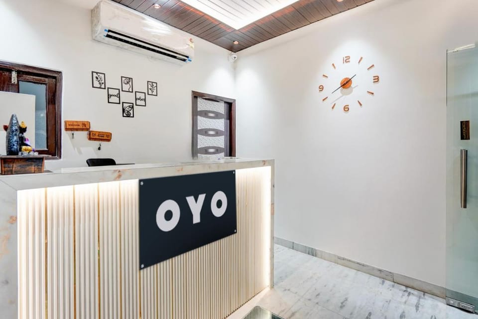 Hotel O Crystal Palace Hotel in Delhi