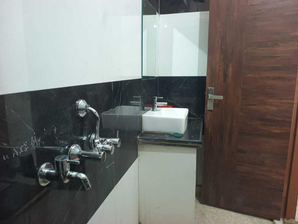 Hotel O Chhatrapati Shivaji Subharti Hospital Meerut Formerly Hotel Satyam Hotel in Uttar Pradesh