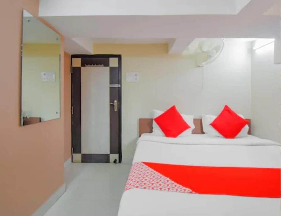 Lindsay Inn guest house II Near New Market & Esplanade Kolkata Bed and Breakfast in Kolkata