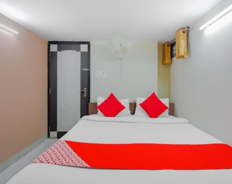 Lindsay Inn guest house II Near New Market & Esplanade Kolkata Bed and Breakfast in Kolkata