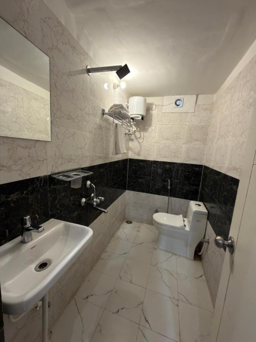 Gulmohar Stays Hotel in Varanasi