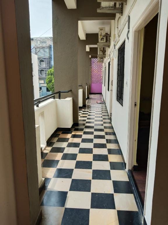 Guru Comforts Executive Room Hotel in Bengaluru