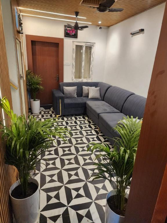 The Trishul Stay Hotel in Varanasi