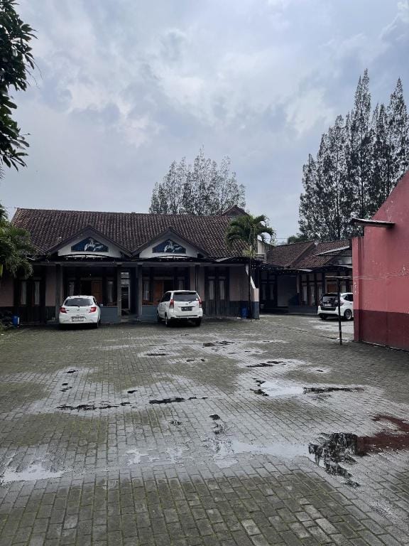 Penginapan Garha Lugina Hotel in West Java