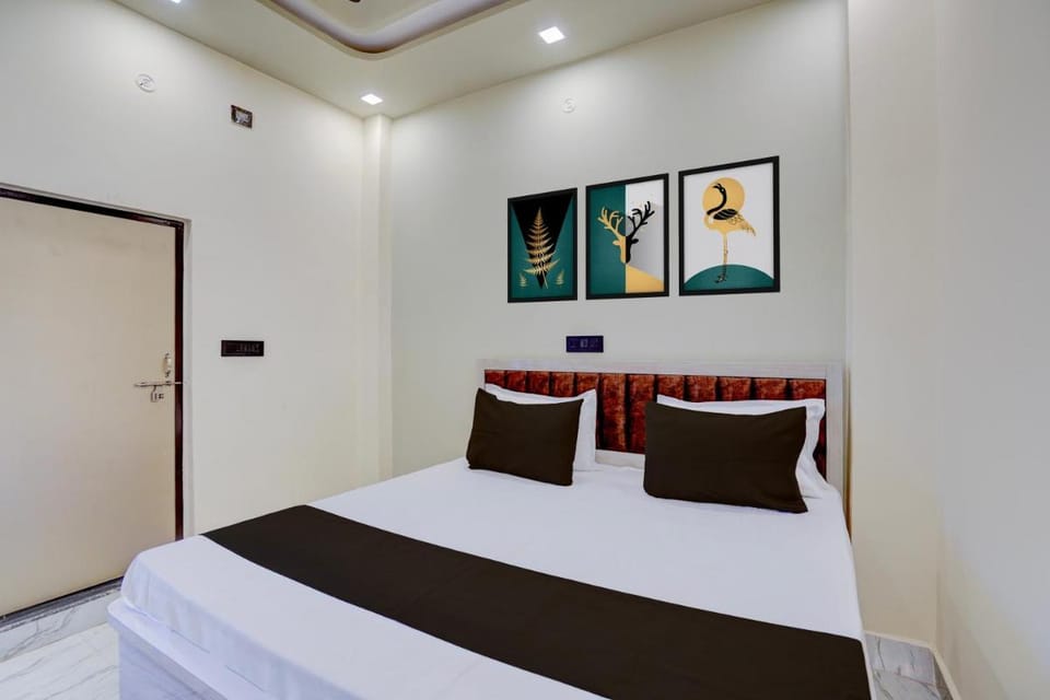 SPOT ON R.S HOTEL Apartment in Uttar Pradesh