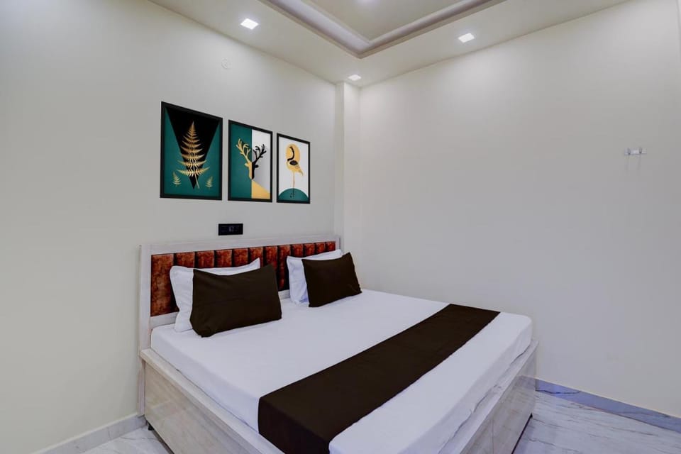SPOT ON R.S HOTEL Apartment in Uttar Pradesh