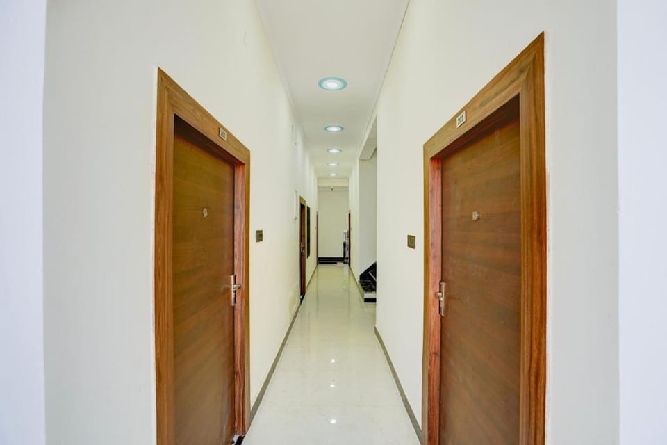 SPOT ON R.S HOTEL Apartment in Uttar Pradesh