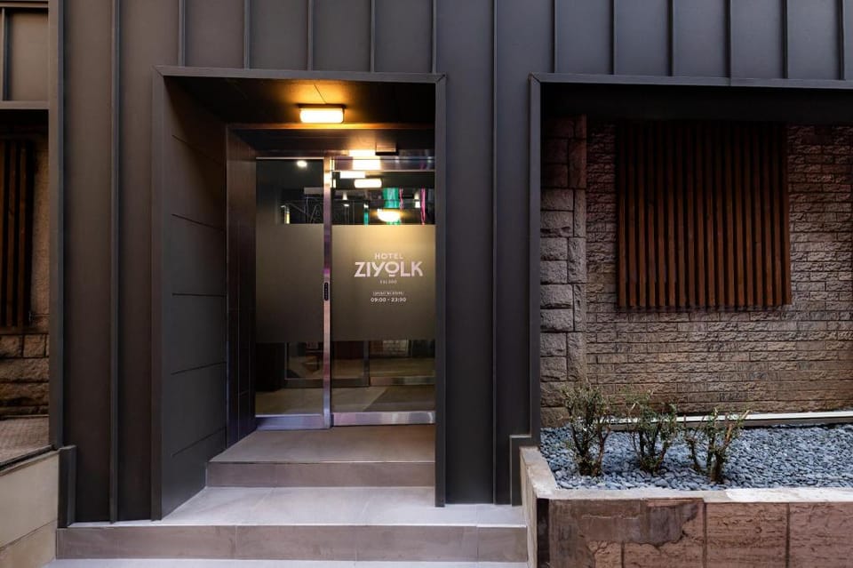 지요크 을지로 (ZIYOLK EULJIRO) Hotel in Seoul
