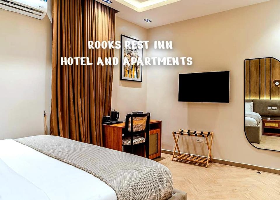 THE ROOKS REST INN & APARTMENT Hotel in Lagos