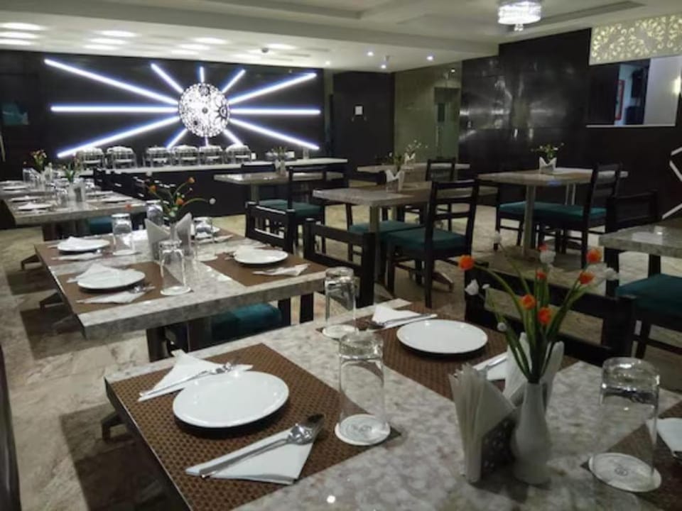 Hotel Radical Palace Lucknow Uttar Pradesh Hotel in Lucknow