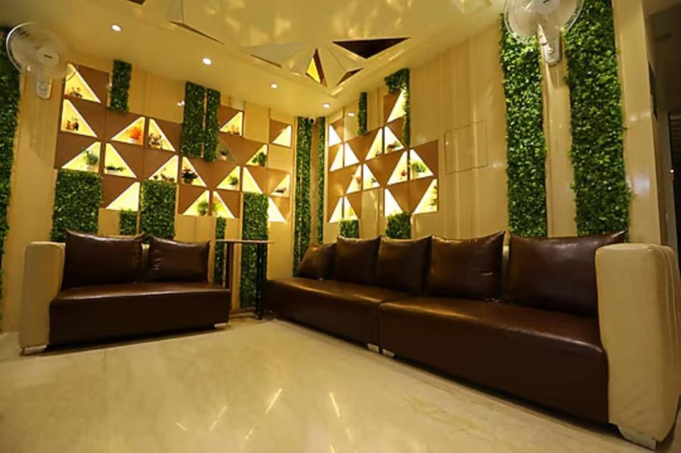 Hotel D Silver Leaf Lucknow Uttar Pradesh Hotel in Lucknow