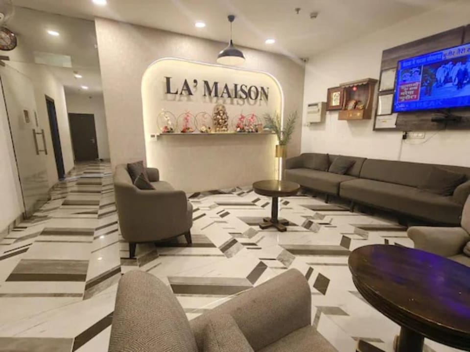 Hotel La Maison & Banquet Lucknow Uttar Pradesh Hotel in Lucknow